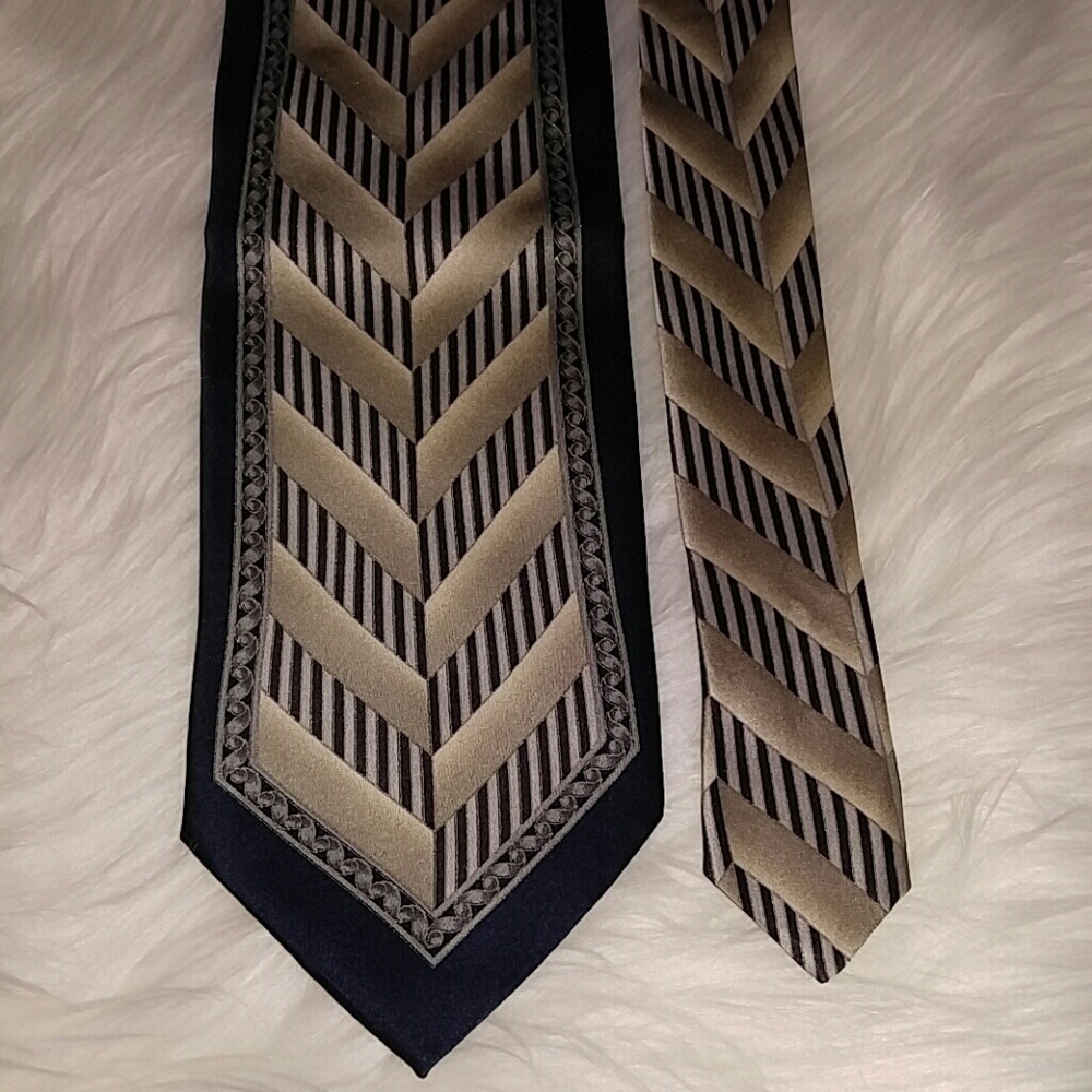 Vollerei Silk Hand Made in Italy 58"